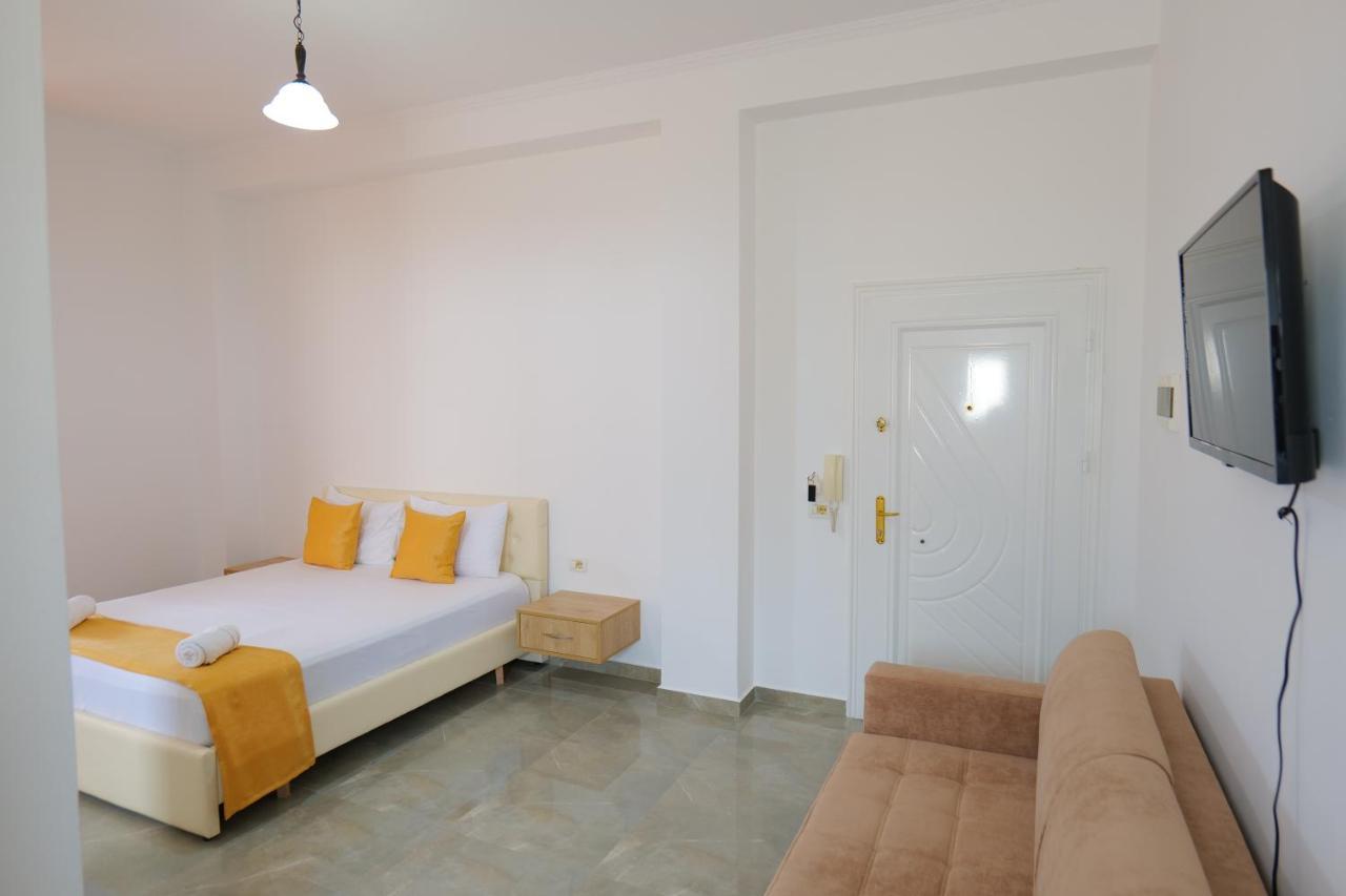 Hotel Adi-Vera Sarandë Exterior foto