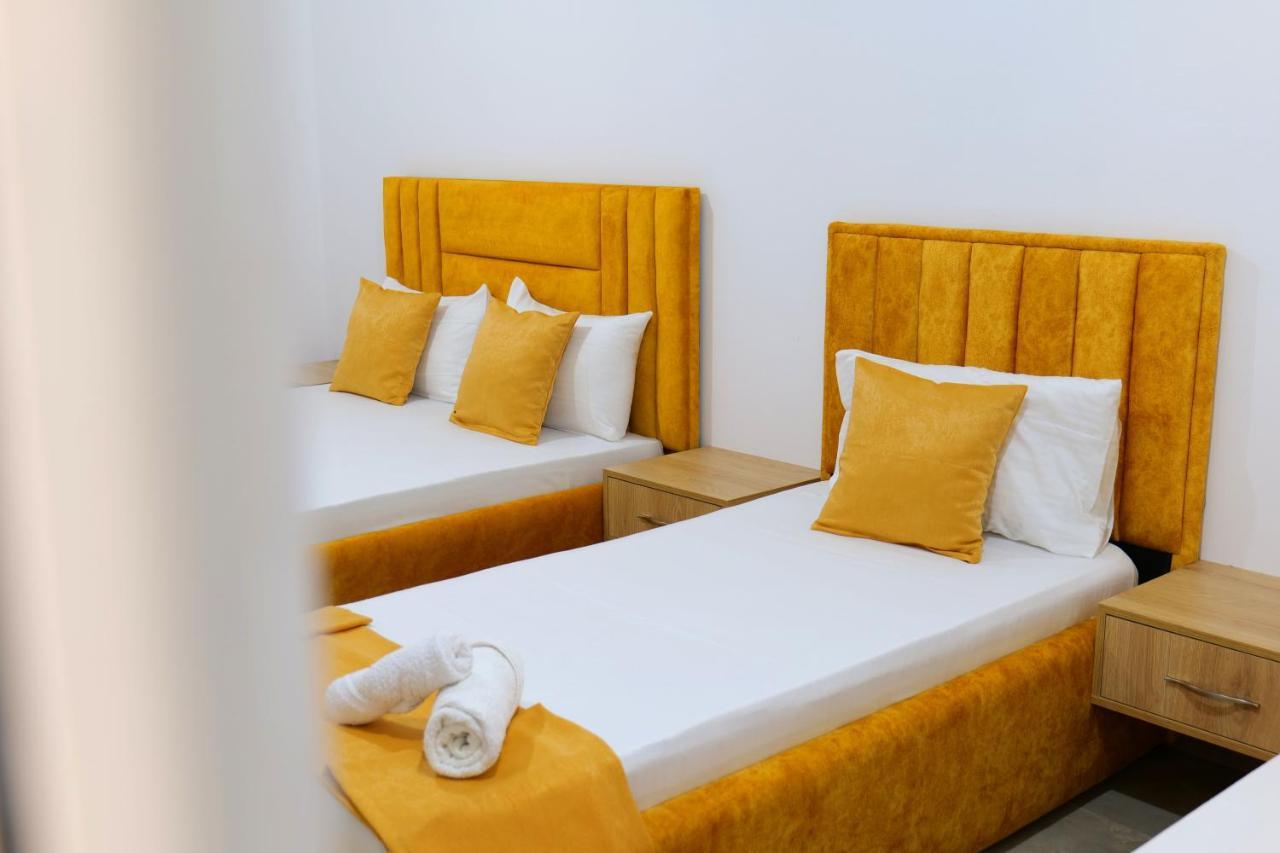 Hotel Adi-Vera Sarandë Exterior foto