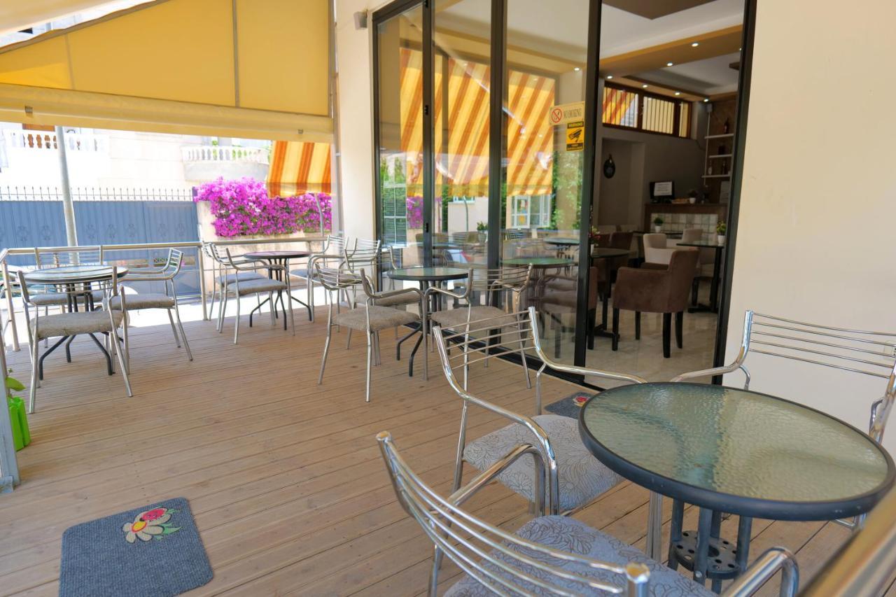 Hotel Adi-Vera Sarandë Exterior foto